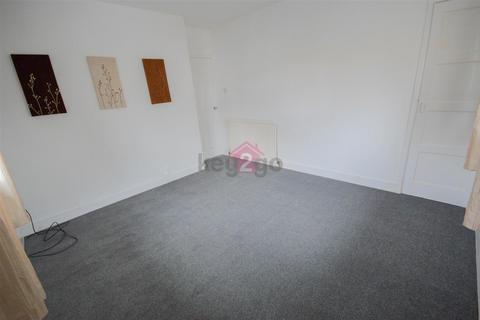 22 Ravenscroft Crescent, Sheffield, S13 8PP