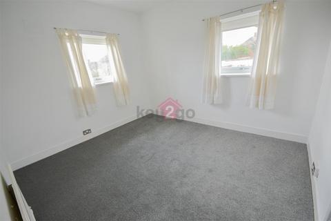 22 Ravenscroft Crescent, Sheffield, S13 8PP