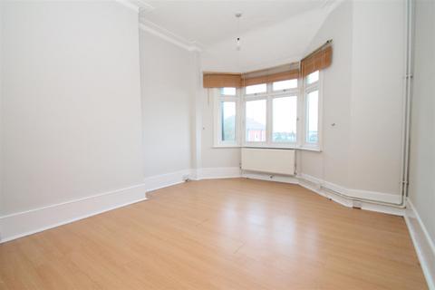 1 bedroom flat to rent, Caversham Avenue, Palmers Green, London N13