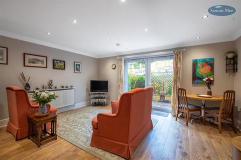 35 Compton Street, Sheffield, S6 5BP