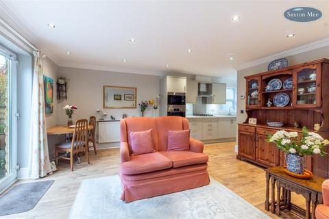 35 Compton Street, Sheffield, S6 5BP