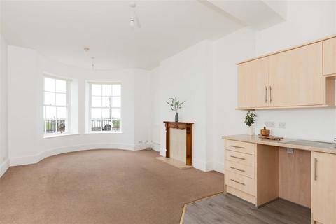 2 bedroom flat for sale, Marine Parade, Worthing