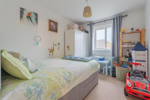 99 Augustus Avenue, Keynsham, Bristol, BS31 2FH