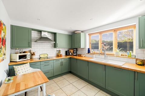 3 bedroom end of terrace house for sale, The Street, East Langdon, Dover, CT15