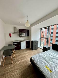 Studio to rent, Moorfields, Liverpool L2