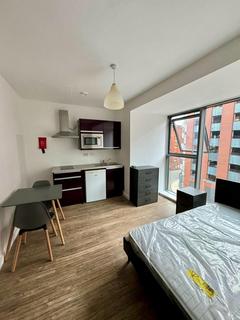 Studio to rent, Moorfields, Liverpool L2