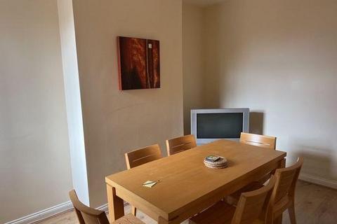 4 bedroom end of terrace house to rent, Newport, Lincoln