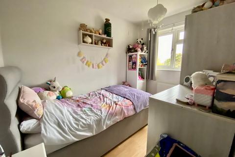 78 Beaumont Drive, Northampton, NN3 8PS