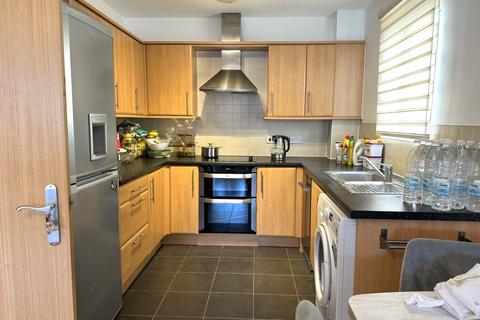 2 bedroom flat for sale, Enstone Road, Enfield EN3