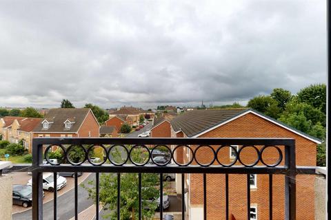 2 bedroom apartment to rent, Greenfields Gardens, Greenfields, Shrewsbury