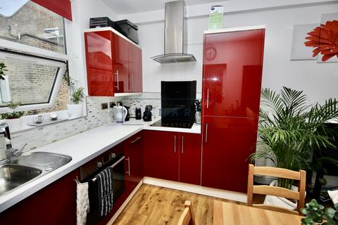 4 bedroom maisonette for sale, Kilburn Lane, Queens Park, London, W10