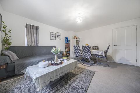 2 bedroom flat for sale, Newbury,  Berkshire,  RG14