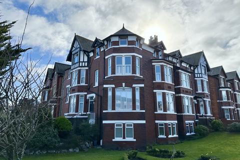 2 bedroom flat to rent, Southport PR9