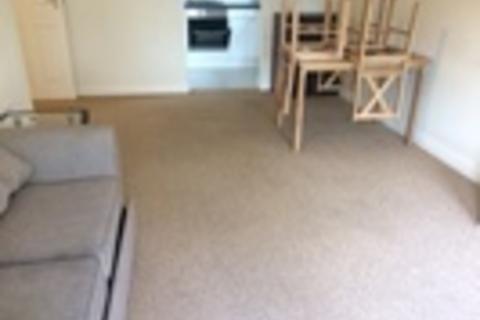 2 bedroom flat to rent, 25 Poole Road, BOURNEMOUTH BH4