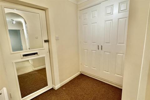 2 bedroom flat for sale, Godalming - No Onward Chain