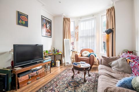 3 bedroom house for sale, Marmont Rd, Peckham, SE15