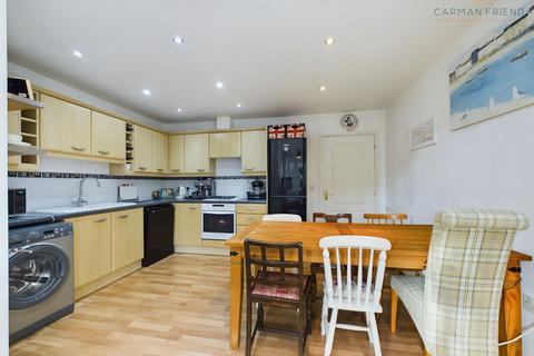 2 bedroom terraced house for sale, Tarvin Road, Boughton, CH3