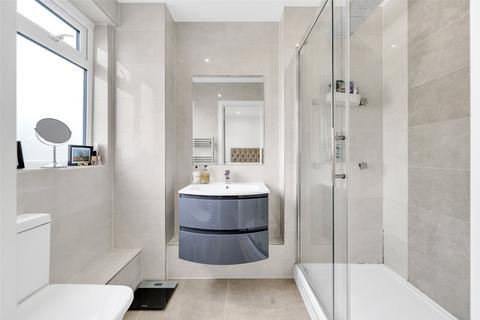 101 Burnt Ash Road, London, SE12 8RA
