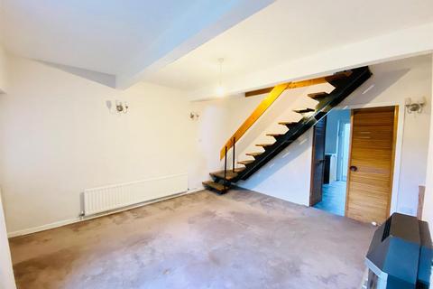 2 bedroom end of terrace house for sale, Manchester Road, Mossley, Ashton Under Lyne OL5