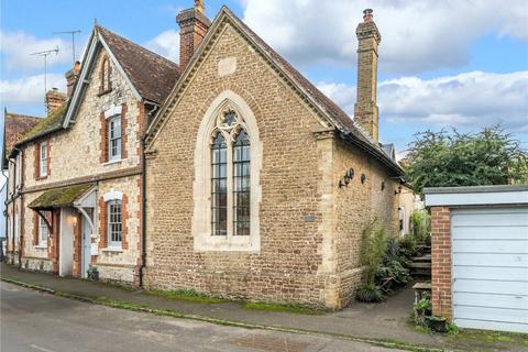 2 bedroom end of terrace house for sale, The Street, Frensham, Farnham, Surrey, GU10