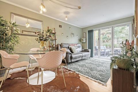19 William Guy Gardens, London, E3 3LF