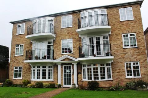 2 bedroom flat to rent, Eridge Close, Bexhill on Sea