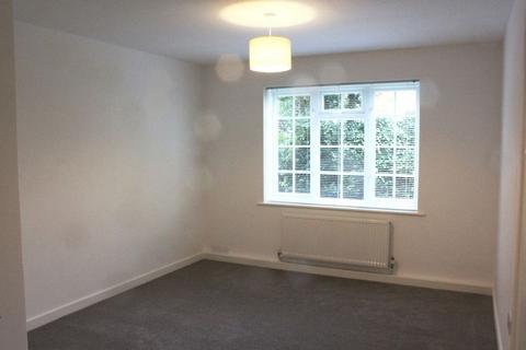 2 bedroom flat to rent, Eridge Close, Bexhill on Sea