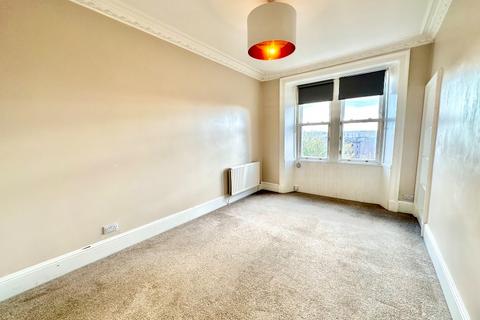 1 bedroom flat to rent, Kings Road, Portobello, Edinburgh, EH15