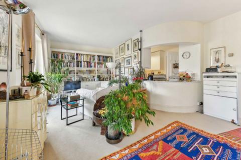 2 bedroom flat for sale, Carlyle Court, London SW10