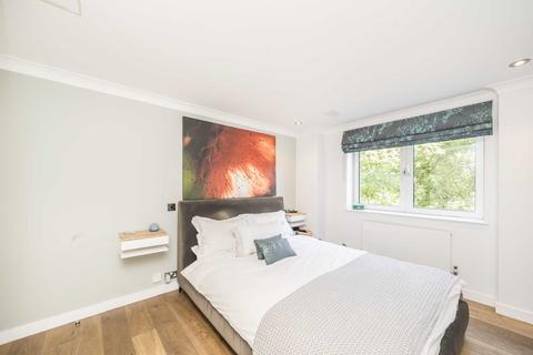 2 bedroom flat for sale, William Morris Way, London SW6