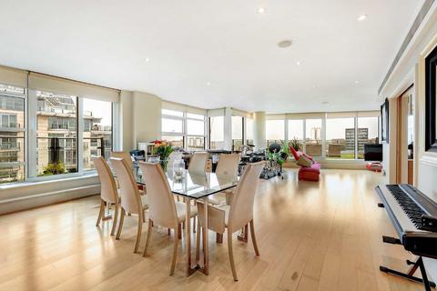 3 bedroom flat for sale, Juniper Drive, London SW18