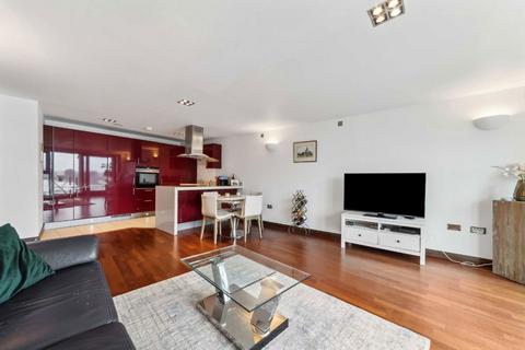 2 bedroom flat for sale, Bridges Court Road, London SW11