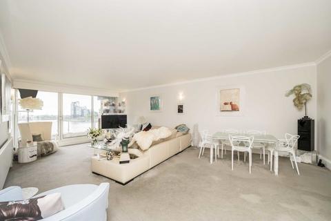 3 bedroom flat for sale, Chelsea Crescent, London SW10