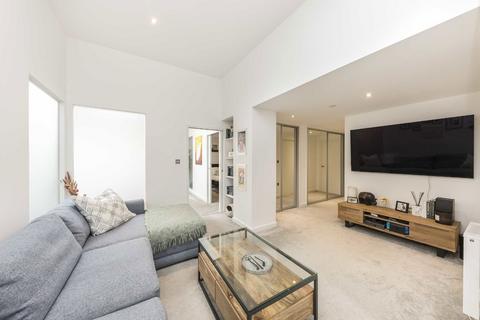 2 bedroom maisonette for sale, St. James's Road, London SE1