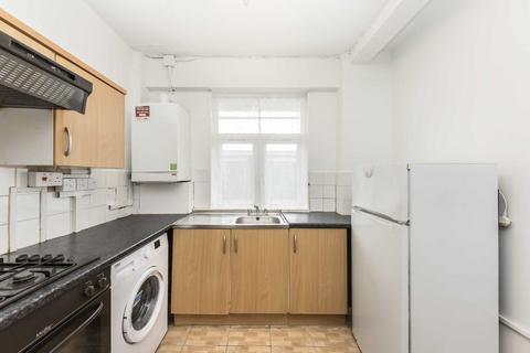 1 bedroom flat for sale, Lynton Estate, London SE1