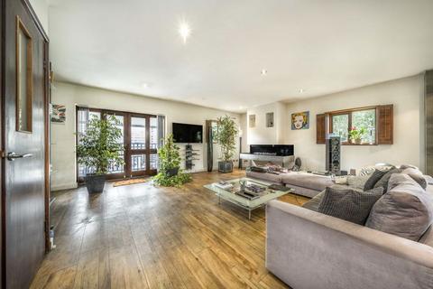 4 bedroom semi-detached house for sale, Bridge House Quay, London E14