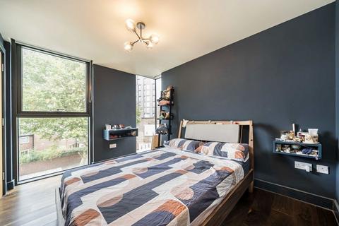 1 bedroom flat for sale, Westminster Bridge Road, London SE1