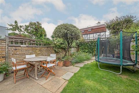 6 Hurst Road, East Molesey, KT8 9AF