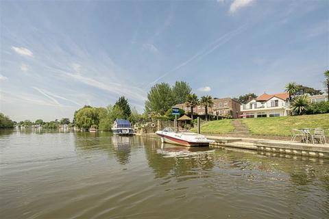 Ripples Lower Hampton Road, Sunbury-on-thames, TW16 5PR
