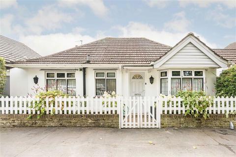 3 bedroom detached house for sale, Riverside, Sunbury-On-Thames TW16