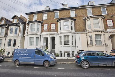 2 bedroom flat for sale, Ranelagh Road, Deal, CT14