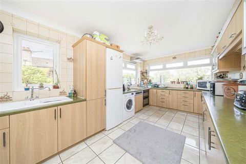 2 bedroom house for sale, Hamm Court, Weybridge KT13