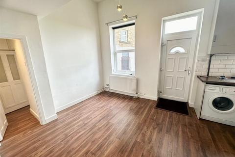 1 bedroom terraced house to rent, Back Dudwell Lane, Skircoat Green, Halifax