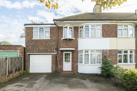 4 bedroom end of terrace house for sale, Longford Close, Hampton TW12