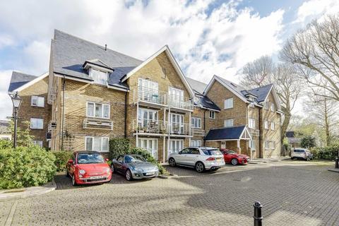 23 Thames Close, Hampton, TW12 2ET