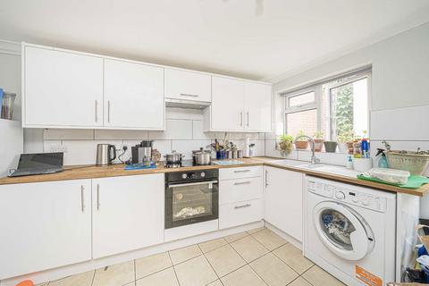 2 bedroom end of terrace house for sale, Dean Road, Hampton TW12