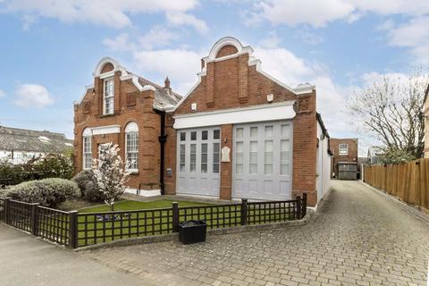 2 bedroom detached house for sale, Windmill Road, Hampton TW12