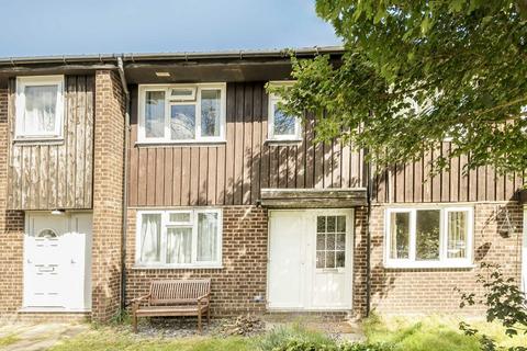 3 bedroom terraced house for sale, Briar Close, Hampton TW12