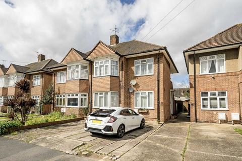 2 bedroom maisonette for sale, Amesbury Road, Feltham TW13