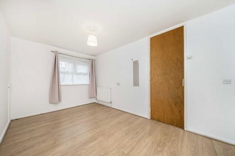 1 bedroom flat for sale, Burgess Close, Feltham TW13